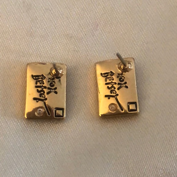 Betsey Johnson Gold Tone Envelope Stud Earrings Red Crystal Heart Accent NWT - Picture 9 of 12